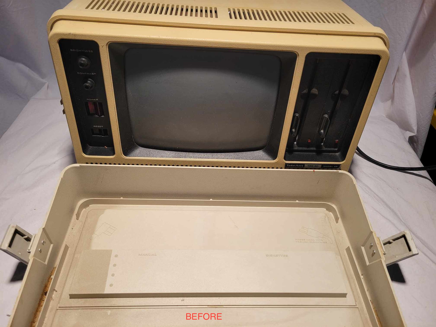 COMPLETELY REFURBISHED TRS-80 Model 4P - BAWA