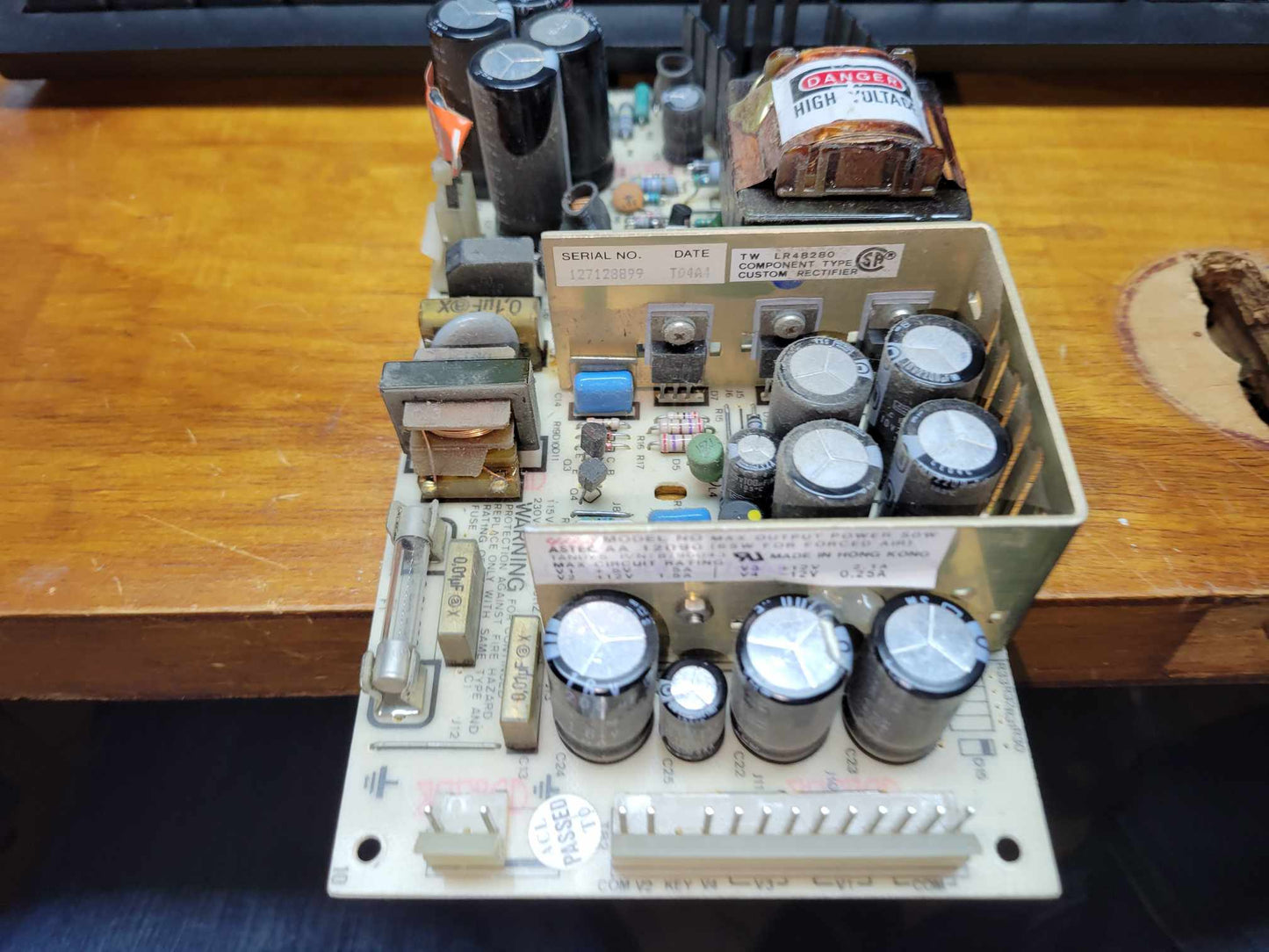 TRS-80 Model 4 / AA12090 Power Supply (PS1)