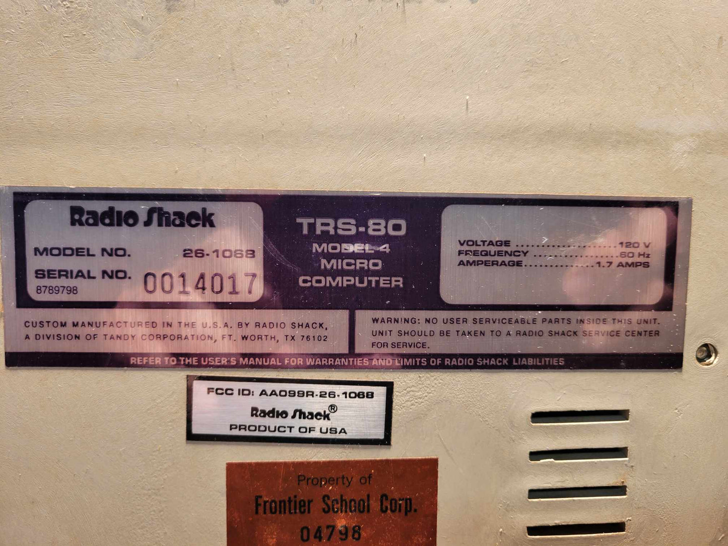 TRS-80 Model 4 - M4FH