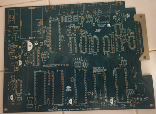 TRS-80 Color Computer 2 [26-3134B / 26-3136B] Bare Motherboard