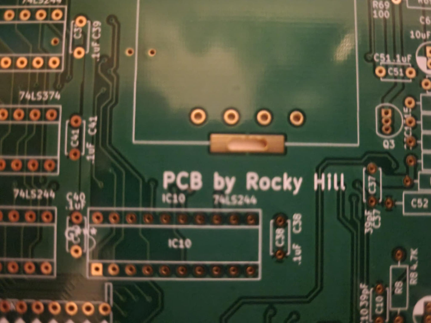 TRS-80 Color Computer 3 [26-3334] Bare Motherboard